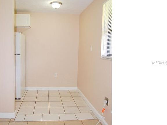 4th image of 9403 Eastfield Rd Unit B