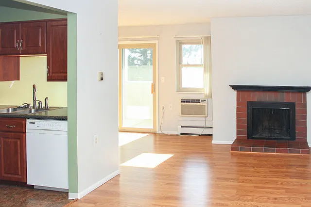3431 Stover St #E533 — Photo 3
