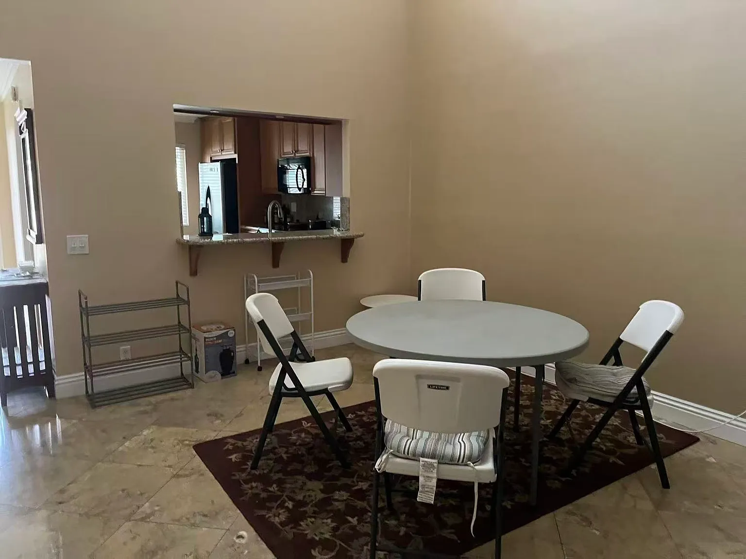 2 bed, 1241 sqft, $2,200 — Photo 3
