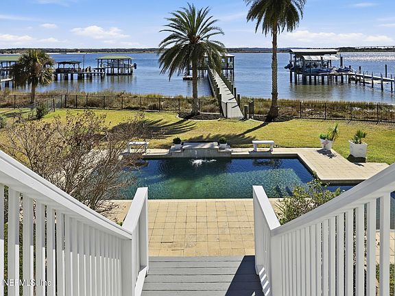 4th image of 9028 HECKSCHER Drive