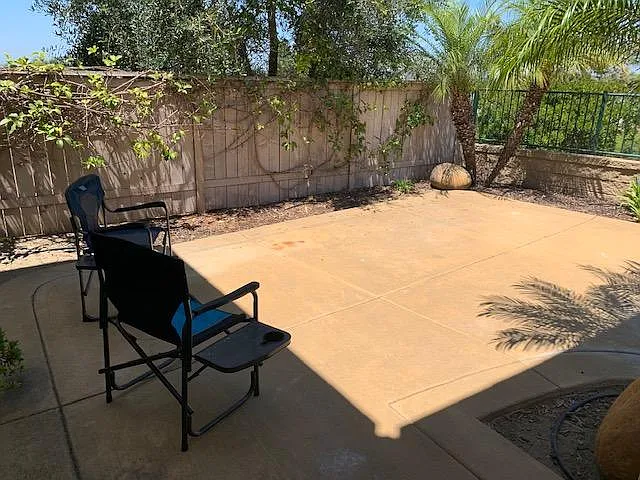 1615 Carriage Cir — Photo 20