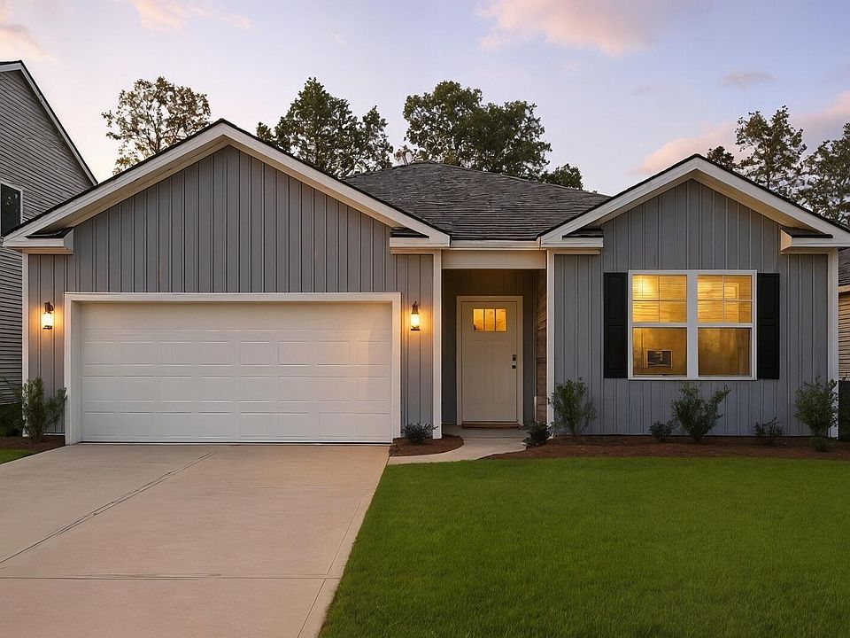 1st image of 797 Castle Hill Drive