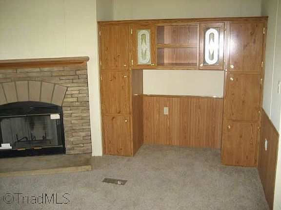 2nd image of 180 Cedar Lake Trl