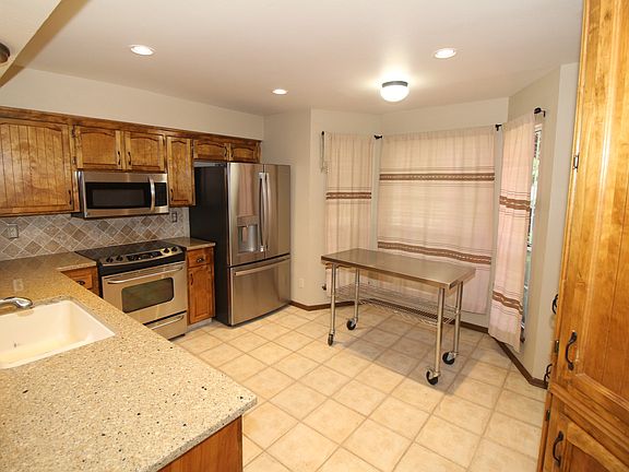 5th image of 9212 N Stoneridge Ln
