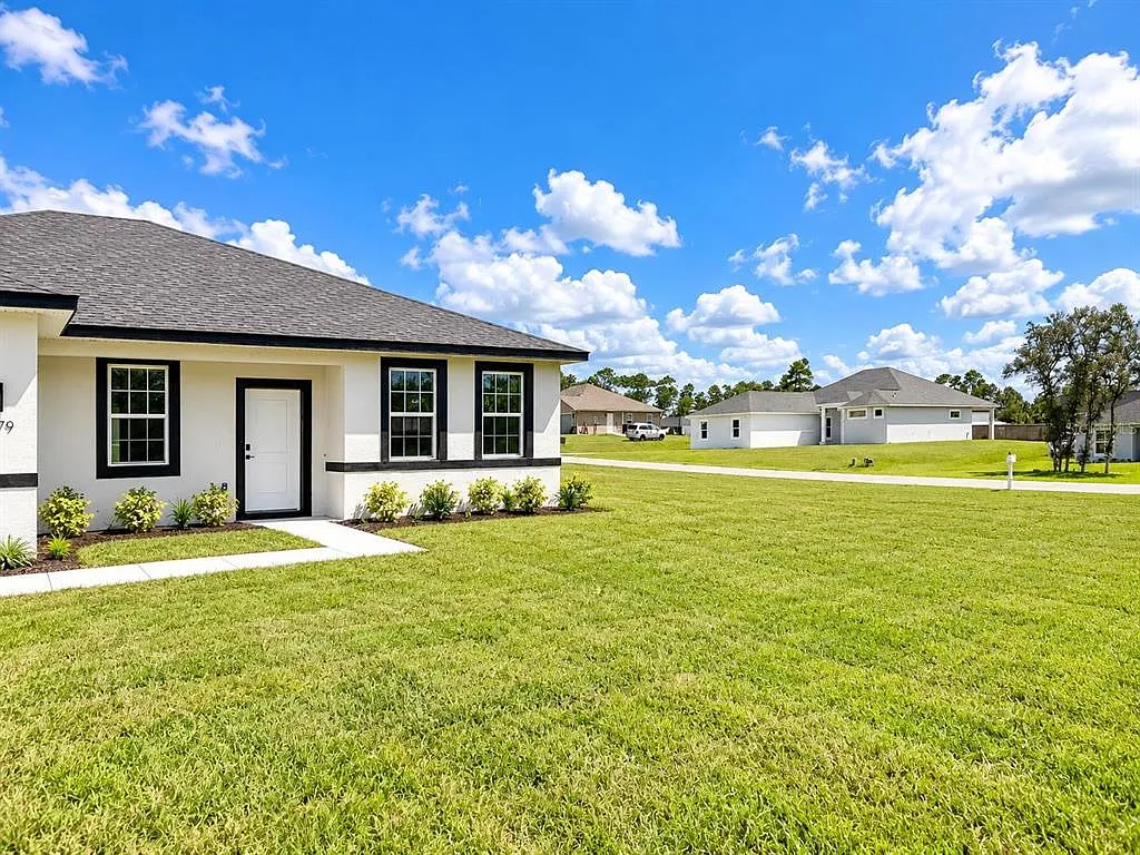 4 bed, 3.0 bath, 1827 sqft, $2,250 — Photo 3