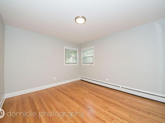 3rd image of 5020 N Washtenaw Ave APT 2S
