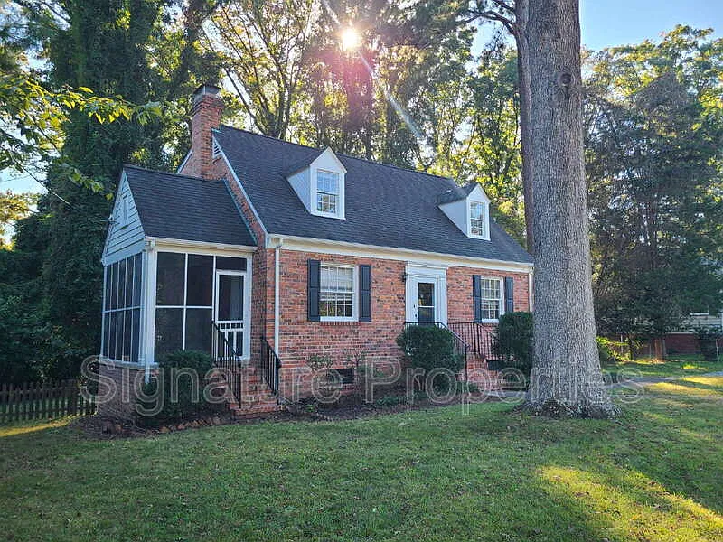 2 bed, 1.5 bath, 1770 sqft, $2,400 — Photo 2
