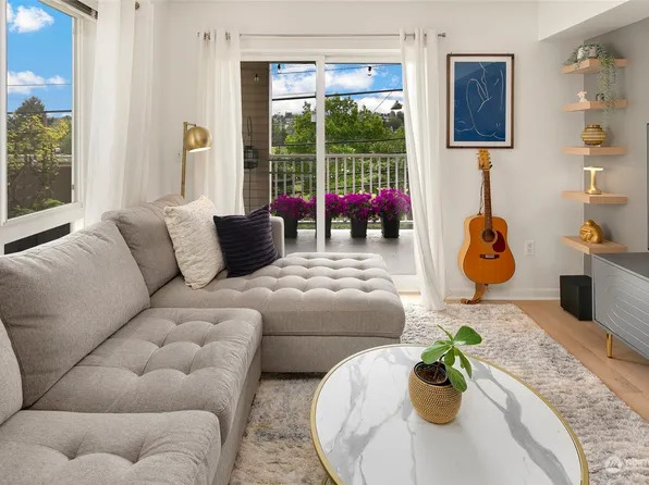 2530 15th Avenue W #307, Seattle, WA 98119