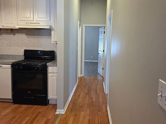 4th image of 1507 N Hudson Ave #1F