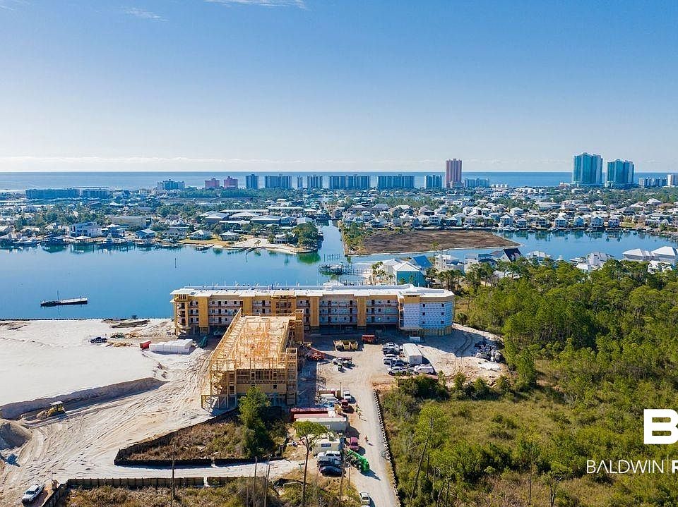 2nd image of 27000 W Harbor Island Ln #Penthouse A-307