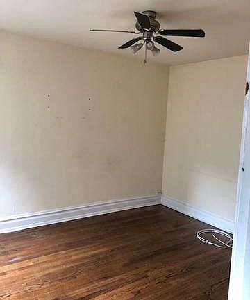 3rd image of 2652 N Marshfield Ave APT 1R