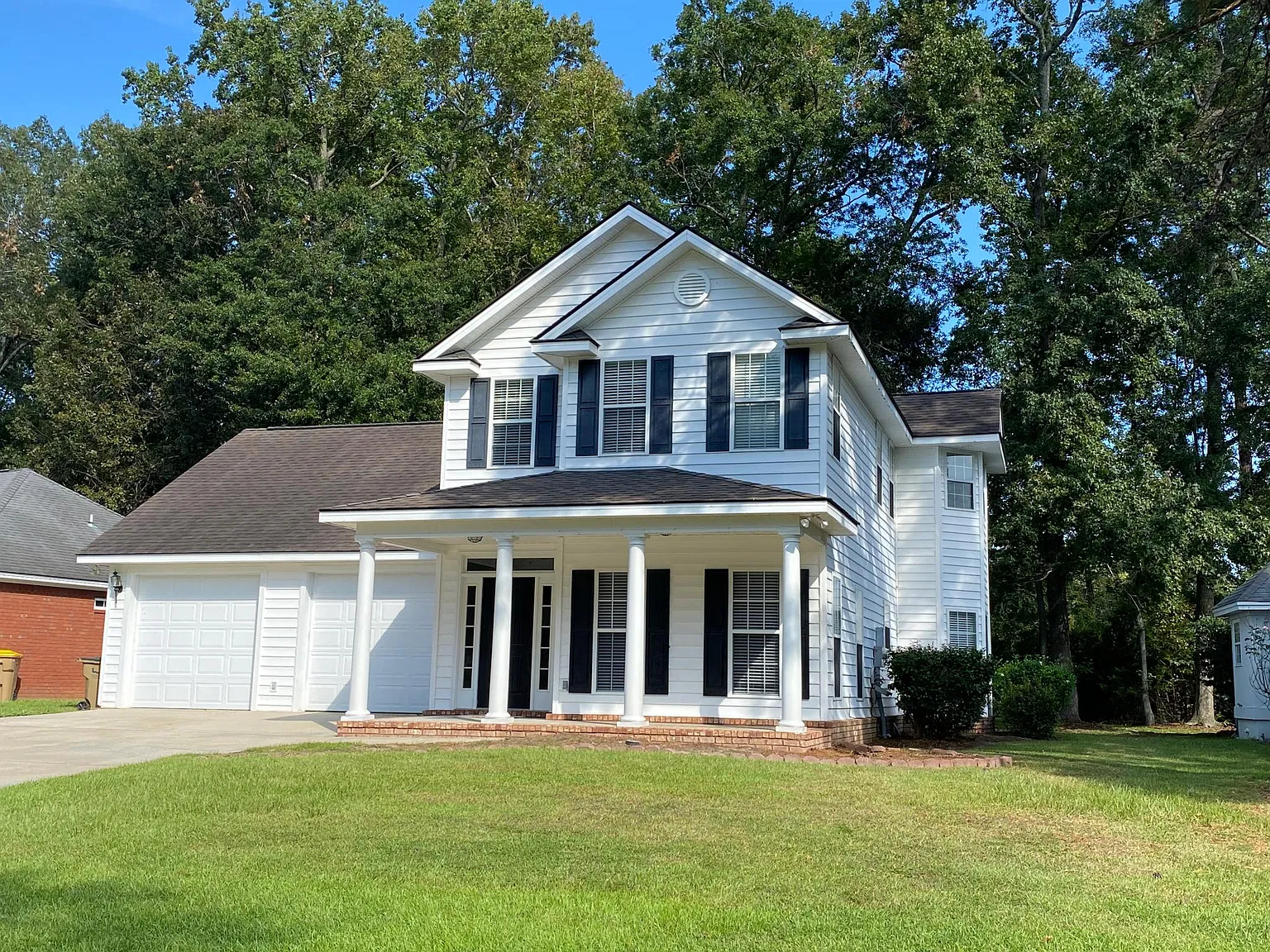 3 bed, 2497 sqft, $2,800 — Photo 2