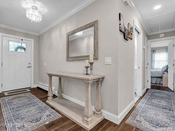 4th image of 10 Point Blanche Court