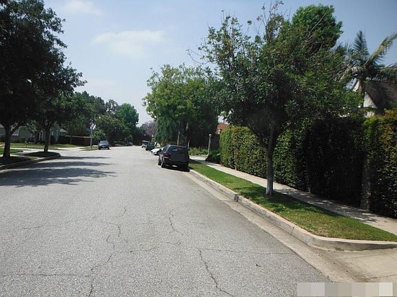 4th image of 325 S San Marino Ave