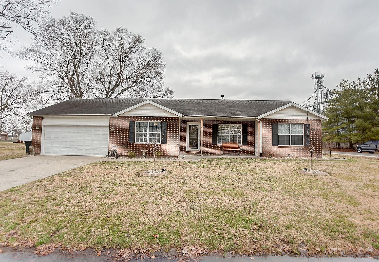 1050 Lincoln St, Saint Libory, IL 62282 Zillow