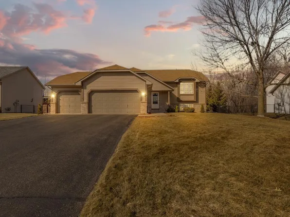 26768 Meadow Ridge Dr, Elko New Market, MN 55020