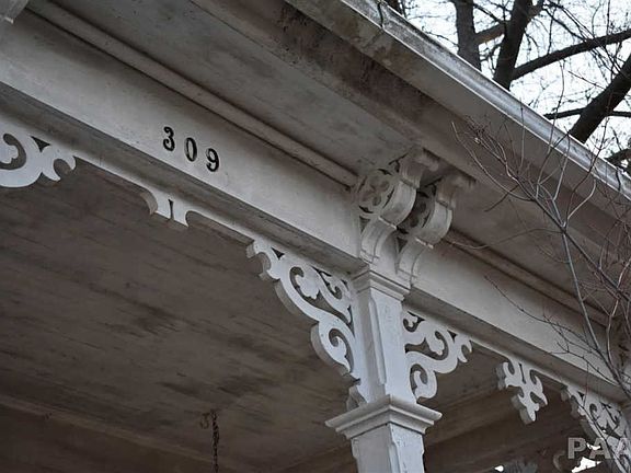 4th image of 309 E Milton Ave