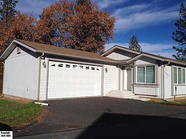 1st image of 22877 Parkwood Dr