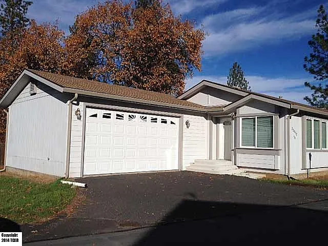 22877 Parkwood Dr photo 1