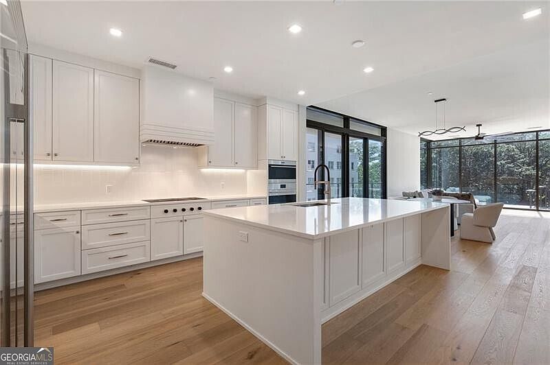 1st image of 2520 Peachtree Rd NW #403