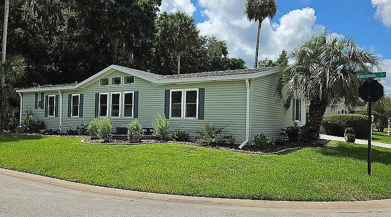 1st image of 2 Winthrop Ln