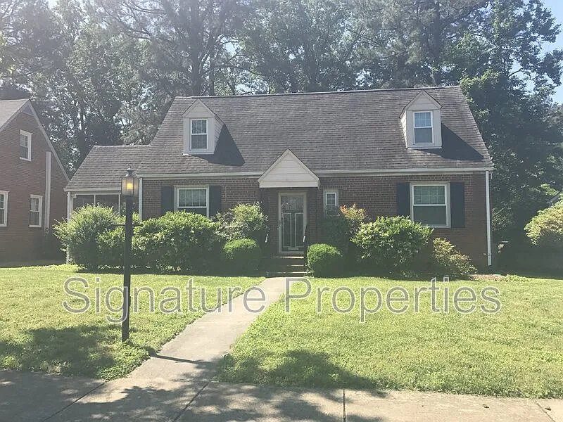 2421 Wedgewood Ave