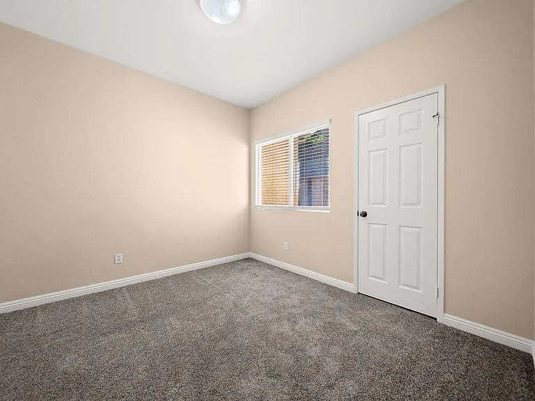 209 Canyon Creek Way — Photo 31