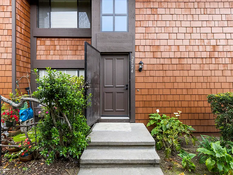 2524 Ocean Cove Dr — Photo 21