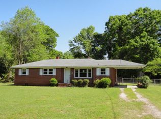 316 Toccoa Dr, Manning, SC 29102