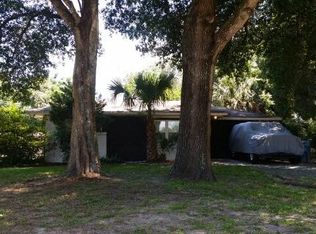 155 W Davis St, De Leon Springs, FL 32130
