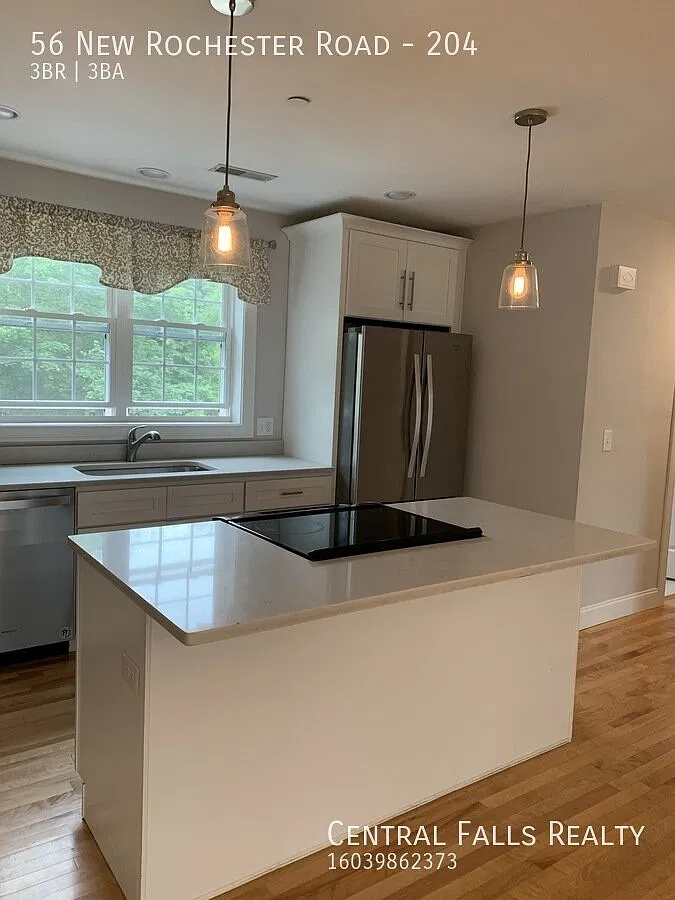 3 BR 2.5 Bath Townhouse! Available for Immediate Occupancy! — Photo 2