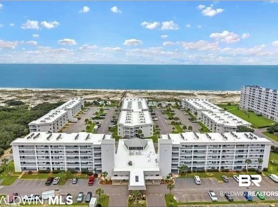 1st image of 400 Plantation Rd #2205