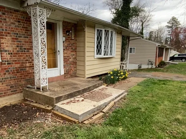 2208 Piermont Dr, Fort Washington, MD 20744