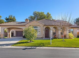 636 Inverlochy Dr, Fallbrook, CA 92028