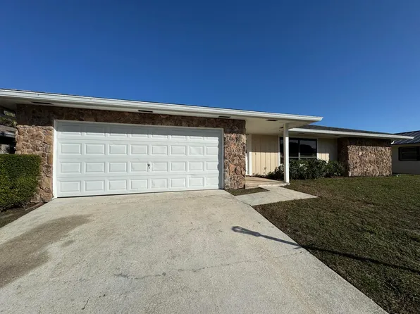 2514 Canterbury Drive N, Riviera Beach, FL 33407