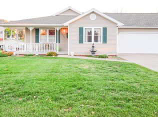 1313 Bonnie Blue Loop, Lawrenceburg, KY 40342