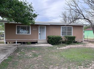 307 W 7th St, Del Rio, TX 78840