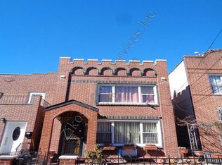 2262 24th St, Long Island City, NY 11105