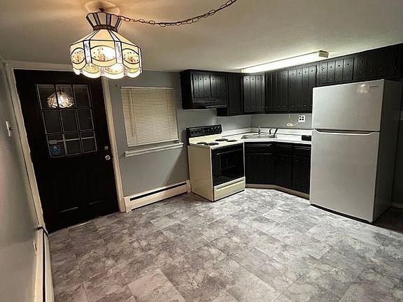 2nd image of 513 Cedar Ave