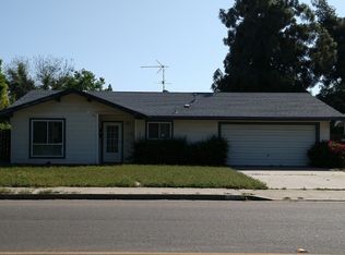2110 S Chinowth St, Visalia, CA