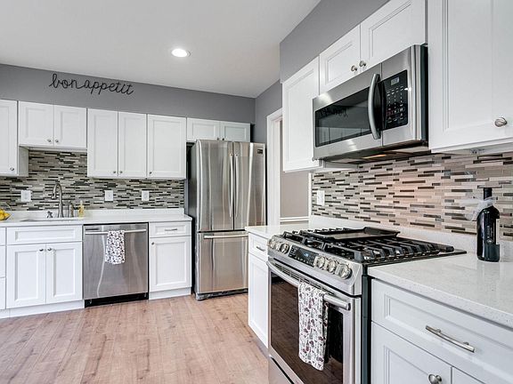 5th image of 5119 Kenside Ct