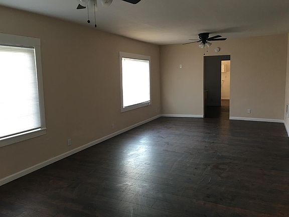 5th image of 17964 Railroad St