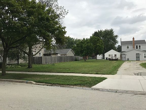 3rd image of 6605 Conrad Ave