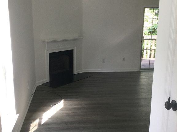 5th image of 3186 Kingswood Gln