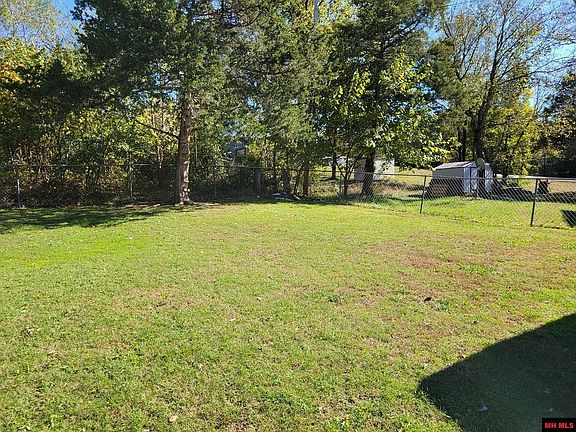 2nd image of 1005 N Estes Ave