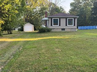 178 Mathews Rd, Youngstown, OH 44512