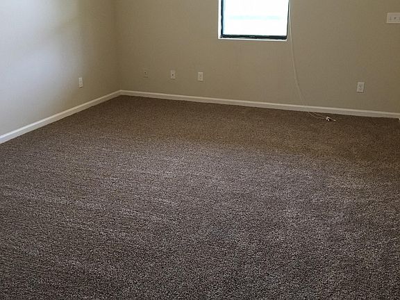 5th image of 2841 E 5th St #46
