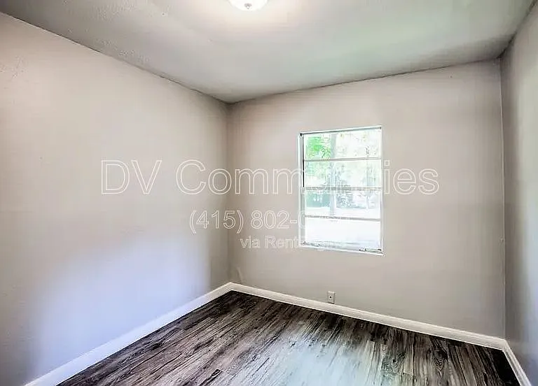 810 Charles Rd — Photo 12