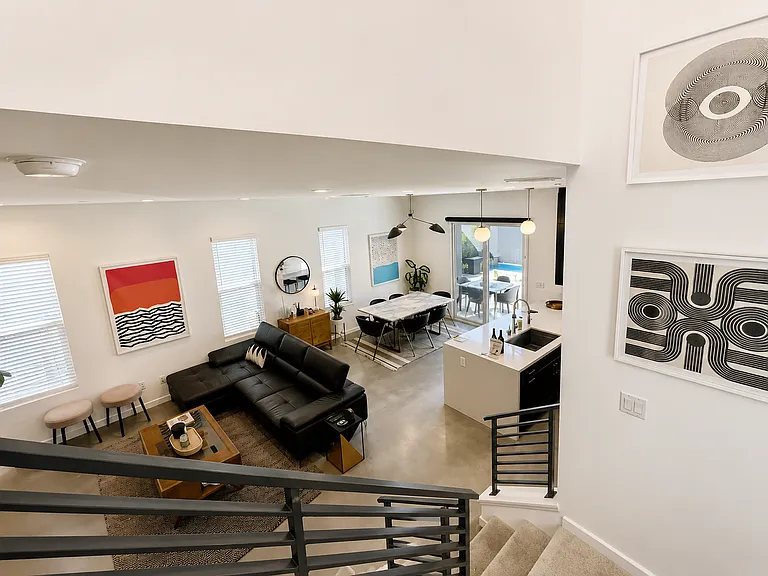 2693 1/2 Paragon Loop — Photo 14