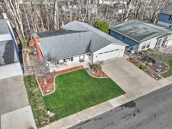 2nd image of 337 Hackberry Pl